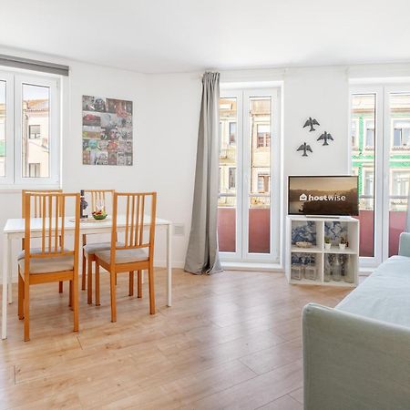 Host Wise - Flat W Free Private Parking - Bright & Cozy Lejlighed Porto Eksteriør billede