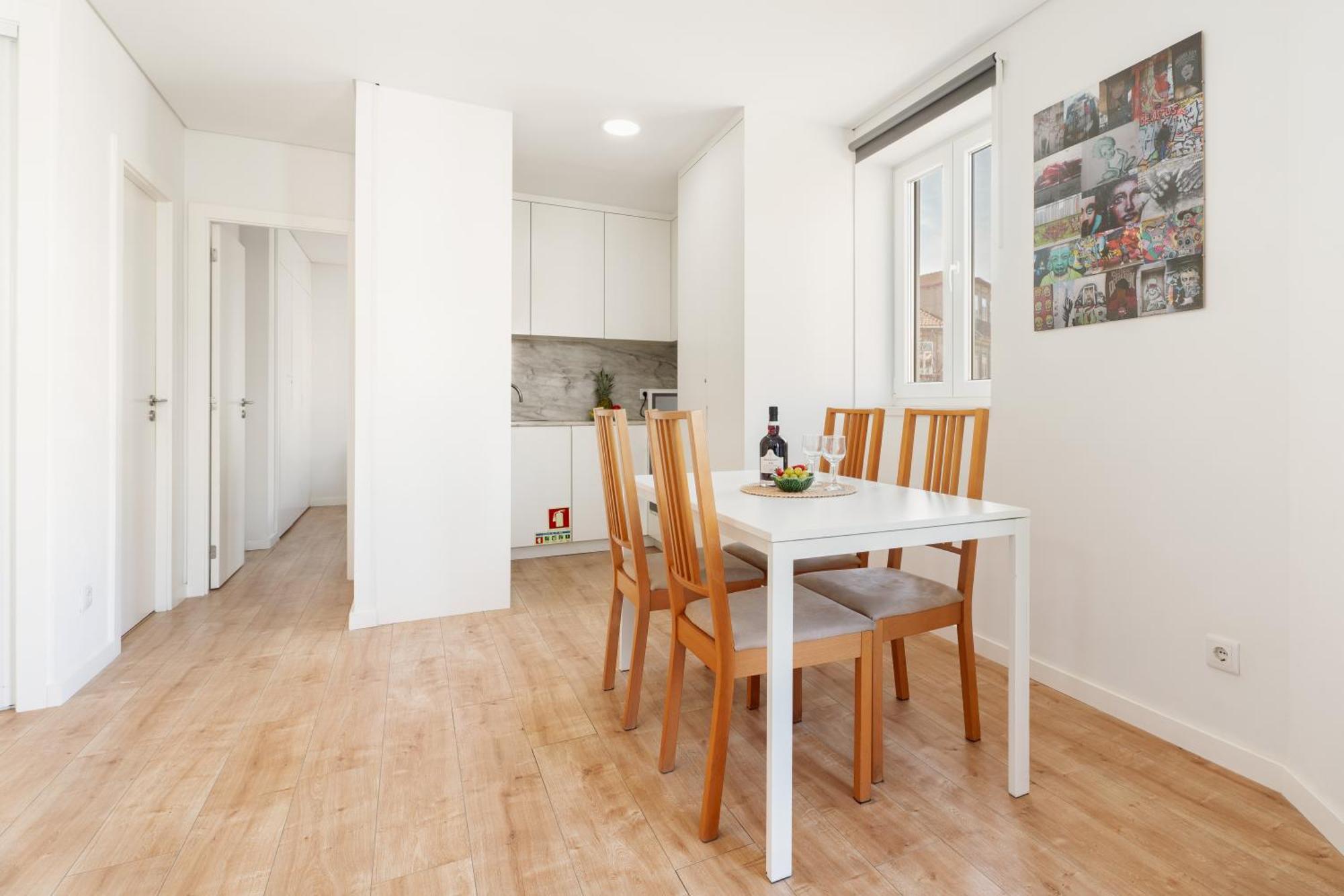 Host Wise - Flat W Free Private Parking - Bright & Cozy Lejlighed Porto Eksteriør billede