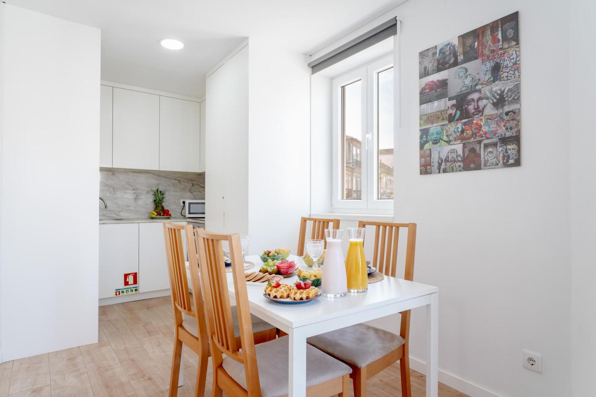 Host Wise - Flat W Free Private Parking - Bright & Cozy Lejlighed Porto Eksteriør billede