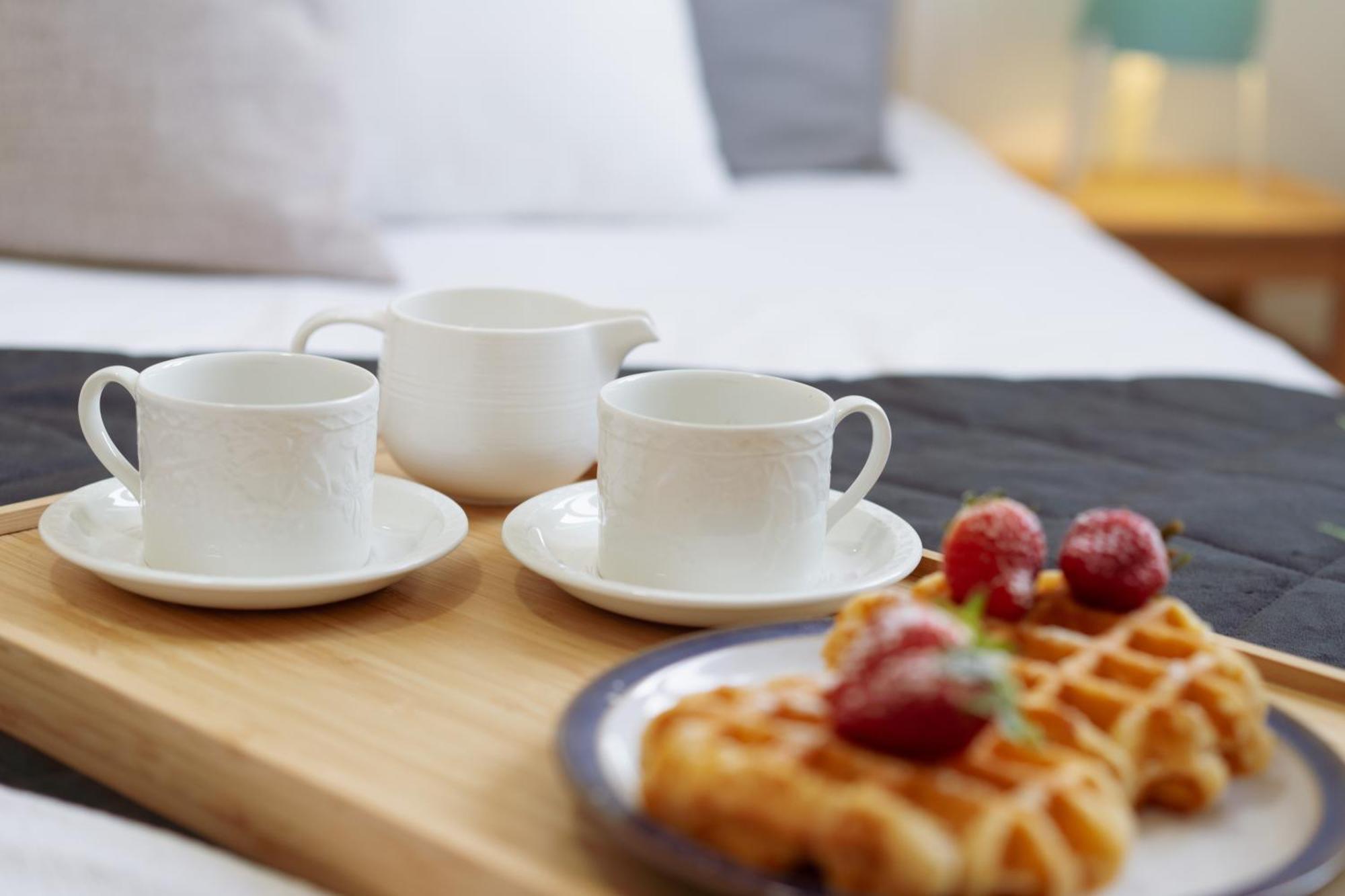 Host Wise - Flat W Free Private Parking - Bright & Cozy Lejlighed Porto Eksteriør billede