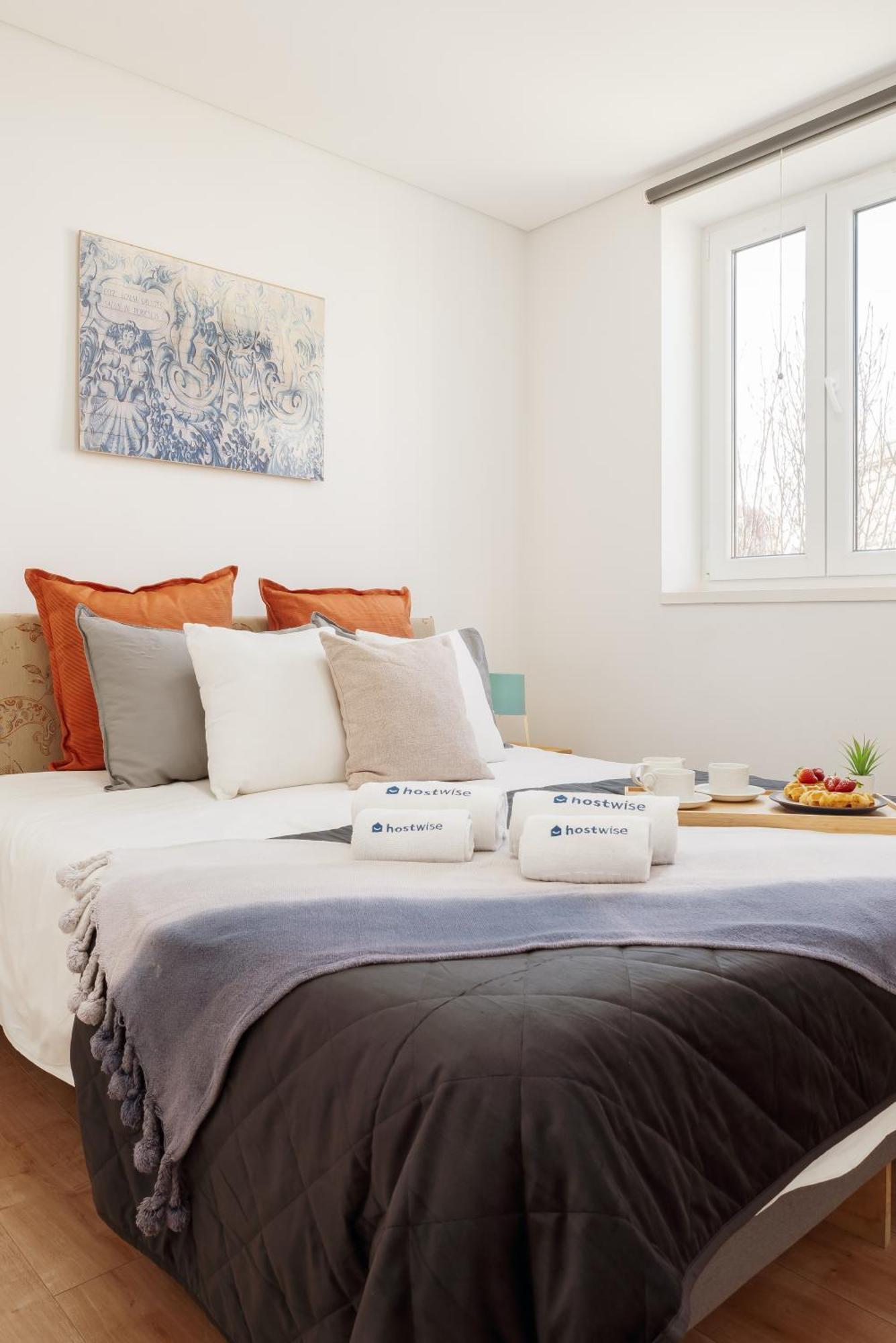 Host Wise - Flat W Free Private Parking - Bright & Cozy Lejlighed Porto Eksteriør billede